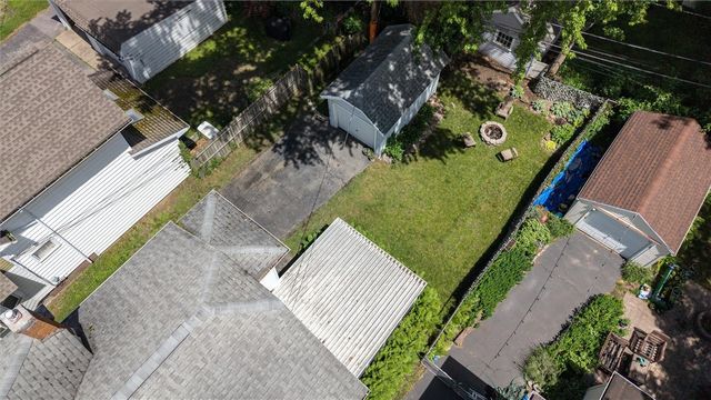 68 Chelsea Road, Irondequoit, NY 14617