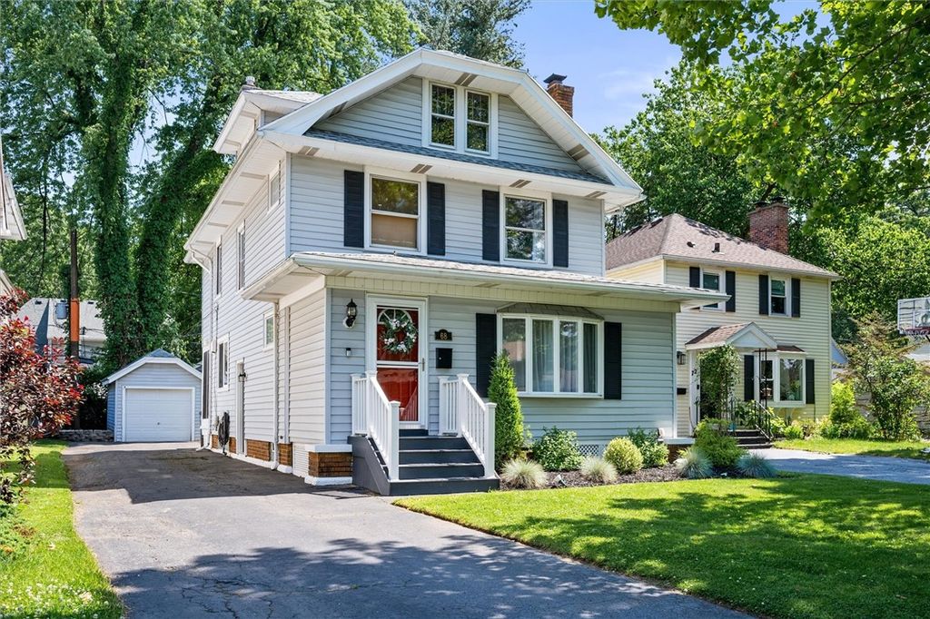 68 Chelsea Road, Irondequoit, NY 14617