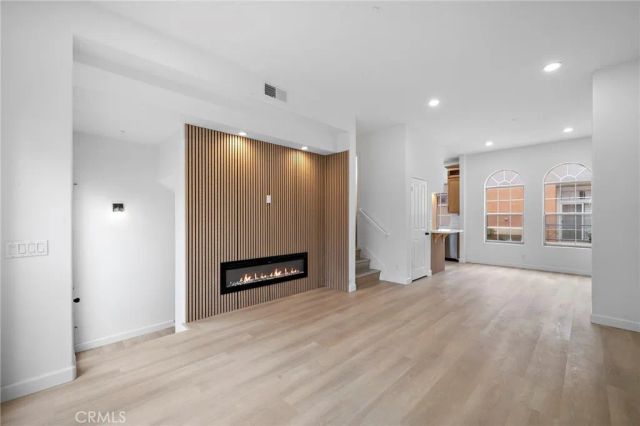 18 Crivelli Aisle, Irvine, CA 92606