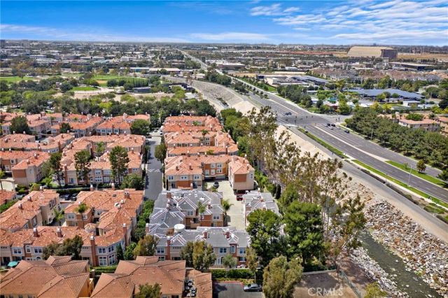 18 Crivelli Aisle, Irvine, CA 92606