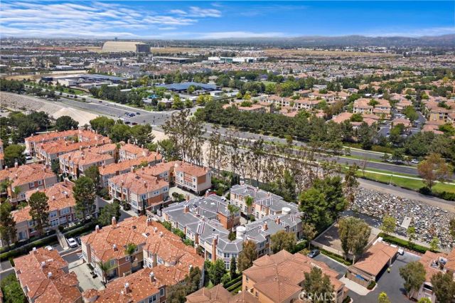 18 Crivelli Aisle, Irvine, CA 92606