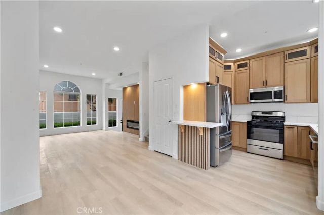 18 Crivelli Aisle, Irvine, CA 92606