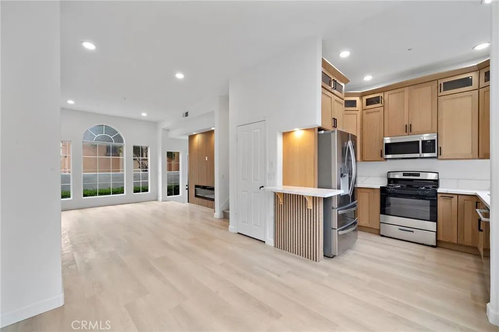 18 Crivelli Aisle, Irvine, CA 92606