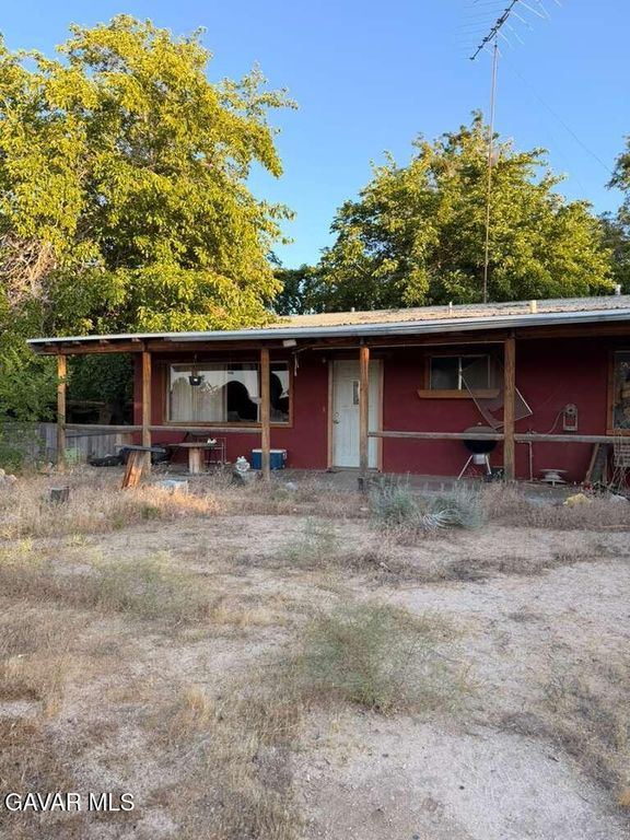 12156 E Avenue V 12, Pearblossom, CA 93553