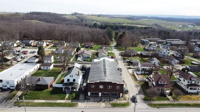 402 Main St, Masontown, PA 15417