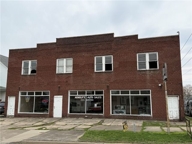 402 Main St, Masontown, PA 15417