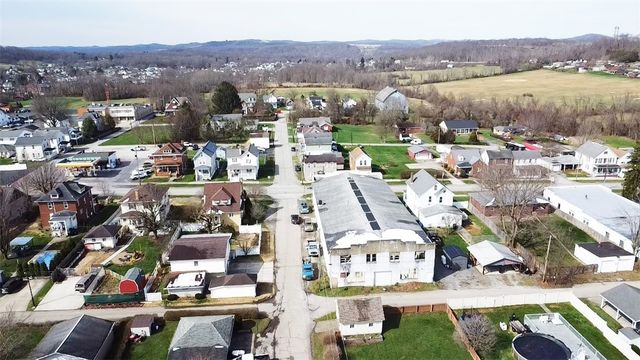 402 Main St, Masontown, PA 15417