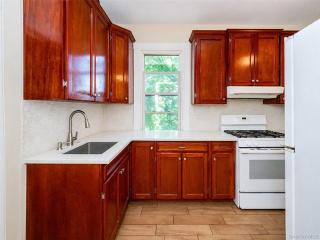 32 Terrace Place, Tuckahoe, NY 10707