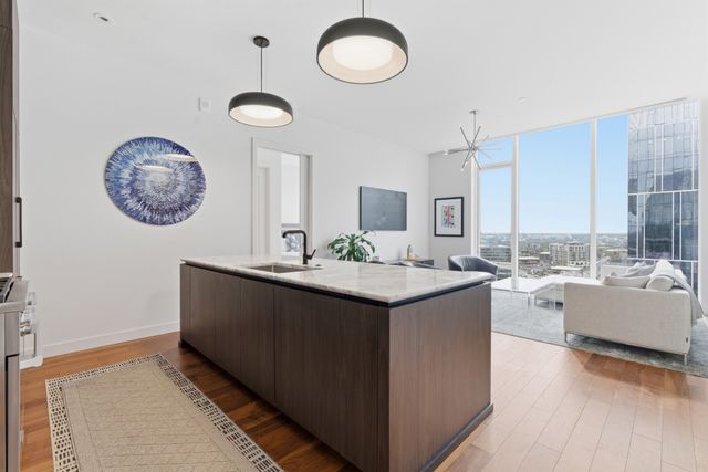 160 2nd Ave S Apt 1906, Nashville, TN 37201