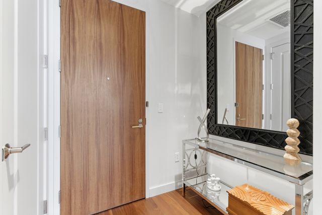 160 2nd Ave S Apt 1906, Nashville, TN 37201