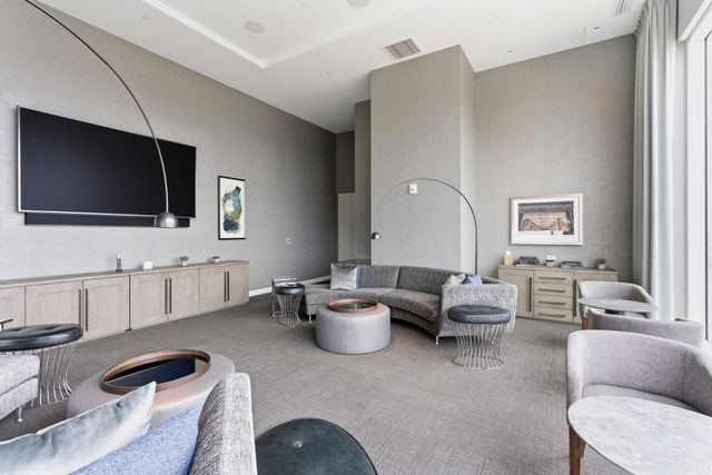 160 2nd Ave S Apt 1906, Nashville, TN 37201
