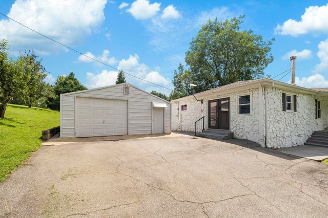 410 Ray Blackley Road, Inman, SC 29349