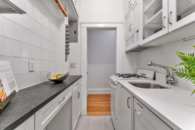293 Beacon Street 2, Boston, MA 02116