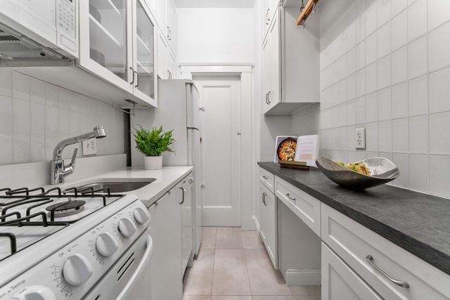293 Beacon Street 2, Boston, MA 02116