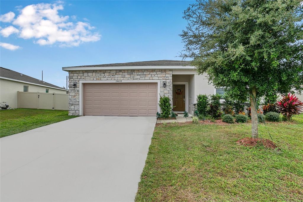 24409 SUNNYS HALO WAY, Sorrento, FL 32776
