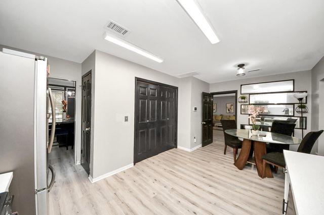 3925 Spring Crest Court, Pearland, TX 77584
