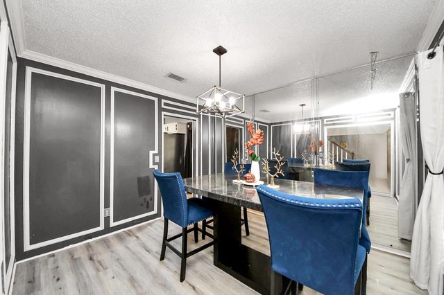 3925 Spring Crest Court, Pearland, TX 77584