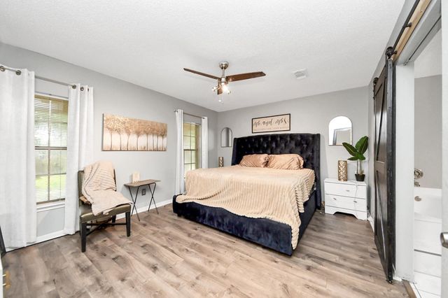 3925 Spring Crest Court, Pearland, TX 77584