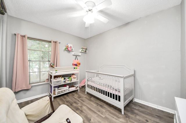 3925 Spring Crest Court, Pearland, TX 77584