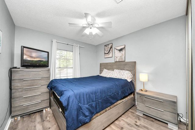 3925 Spring Crest Court, Pearland, TX 77584