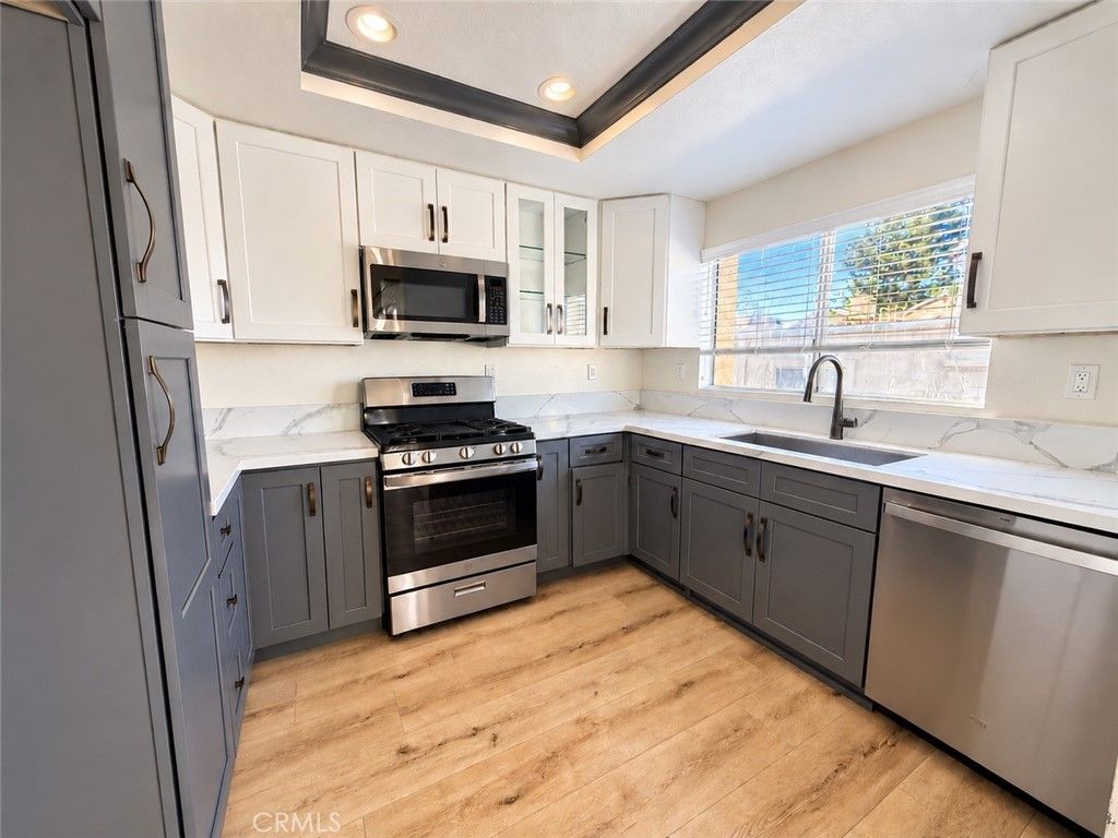 21156 Gladiolos, Lake Forest, CA 92630 — photo 2
