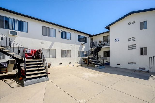 6915 Coldwater Canyon Avenue, North Hollywood, CA 91605