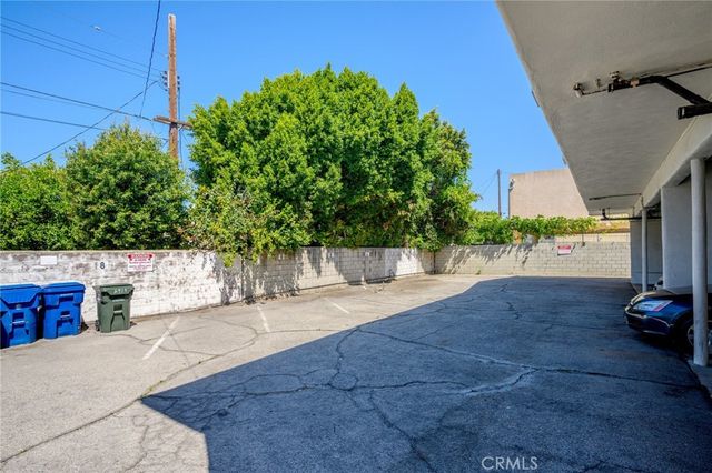 6915 Coldwater Canyon Avenue, North Hollywood, CA 91605