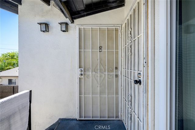 6915 Coldwater Canyon Avenue, North Hollywood, CA 91605