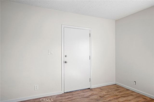 6915 Coldwater Canyon Avenue, North Hollywood, CA 91605