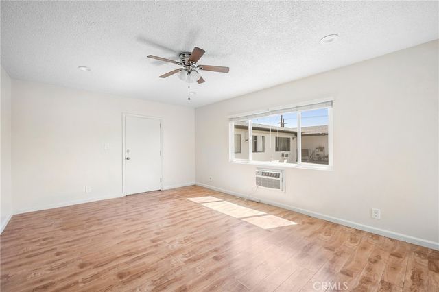 6915 Coldwater Canyon Avenue, North Hollywood, CA 91605