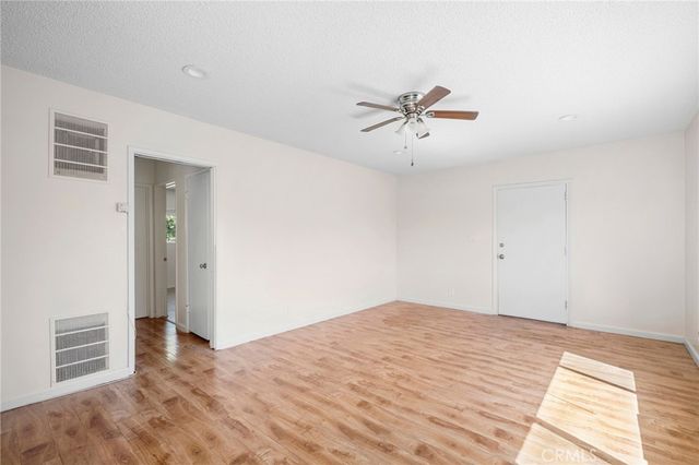6915 Coldwater Canyon Avenue, North Hollywood, CA 91605