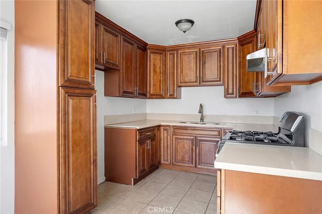 6915 Coldwater Canyon Avenue, North Hollywood, CA 91605