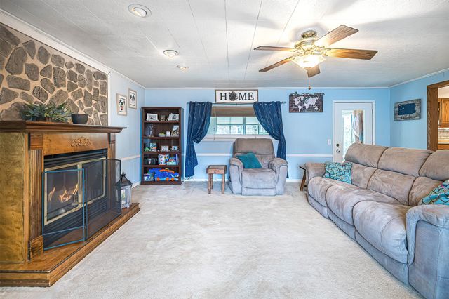 4016 EAST Avenue, Erie, PA 16504