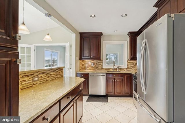 415 MILFORD RD, Broomall, PA 19008