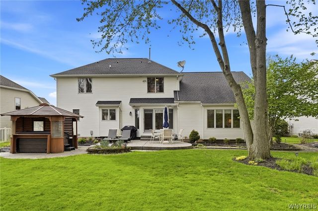 31 Apple Blossom Boulevard, Lancaster, NY 14086