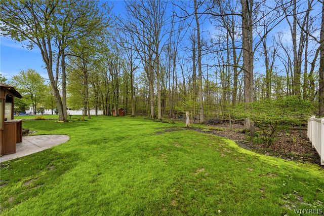 31 Apple Blossom Boulevard, Lancaster, NY 14086