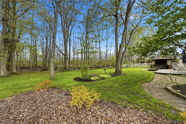 31 Apple Blossom Boulevard, Lancaster, NY 14086