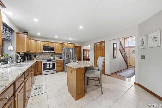 31 Apple Blossom Boulevard, Lancaster, NY 14086