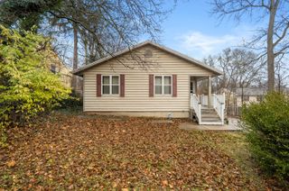 320 Phelps Avenue, Kalamazoo, MI 49048