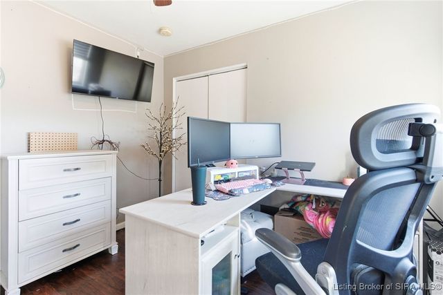 1106 Sportsman Drive, Jeffersonville, IN 47130