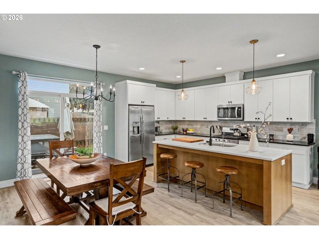 5520 CROSSLER MEADOW Loop Se, Salem, OR 97306