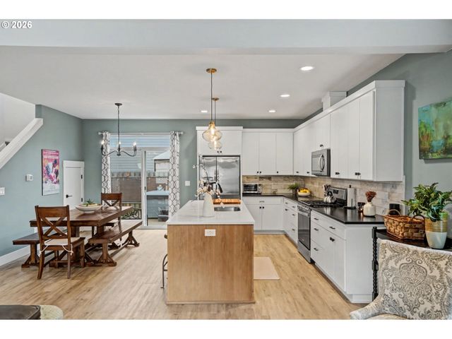 5520 CROSSLER MEADOW Loop Se, Salem, OR 97306