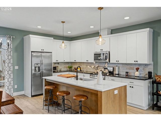 5520 CROSSLER MEADOW Loop Se, Salem, OR 97306