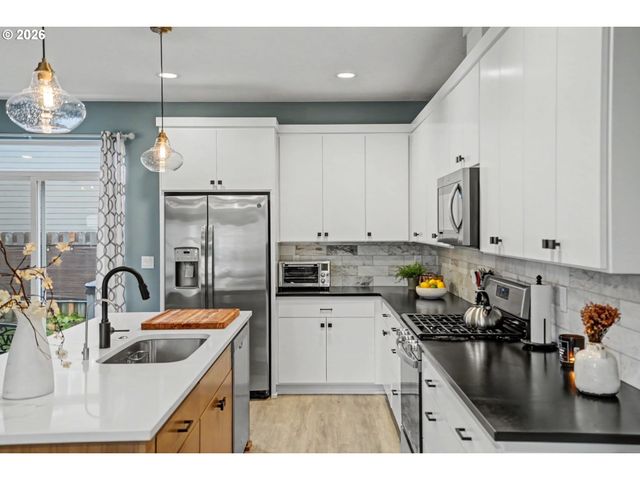 5520 CROSSLER MEADOW Loop Se, Salem, OR 97306