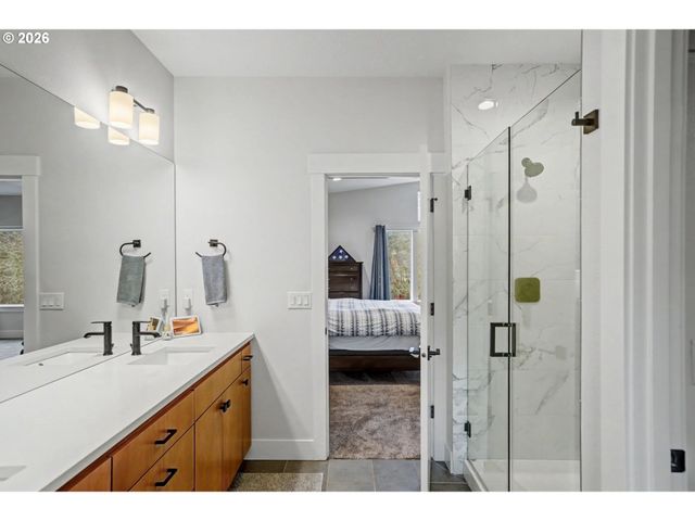 5520 CROSSLER MEADOW Loop Se, Salem, OR 97306