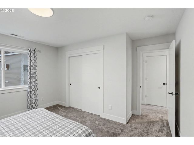 5520 CROSSLER MEADOW Loop Se, Salem, OR 97306