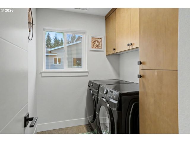 5520 CROSSLER MEADOW Loop Se, Salem, OR 97306