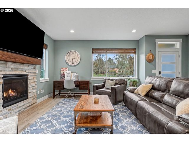 5520 CROSSLER MEADOW Loop Se, Salem, OR 97306