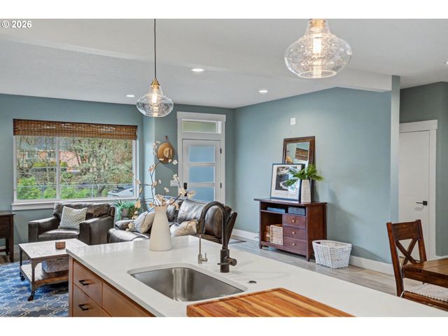 5520 CROSSLER MEADOW Loop Se, Salem, OR 97306