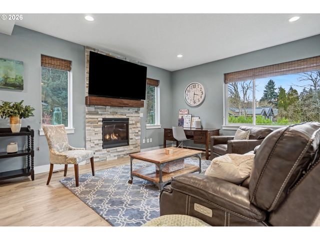 5520 CROSSLER MEADOW Loop Se, Salem, OR 97306